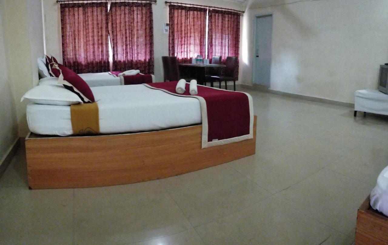 Kstdc Hotel Mayura Talakaveri, Bhagamandala Madikeri Exterior foto
